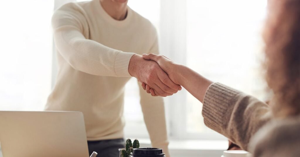 Recursos Gratuitos para Aprender Logística: Cursos, Certificaciones y Comunidades en 2026